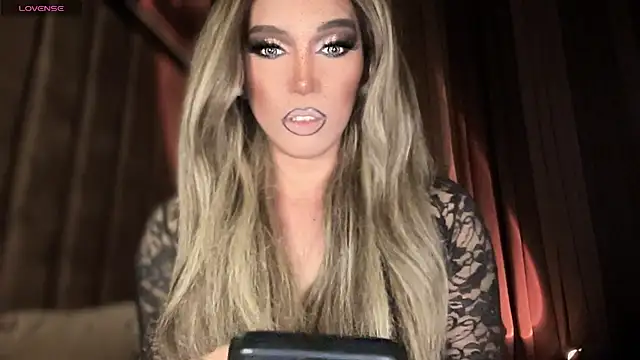 Snapshot of Lo_la_69 chatting on 5, 10, 2025 Lo la 69 online show from 5, 10, 2025