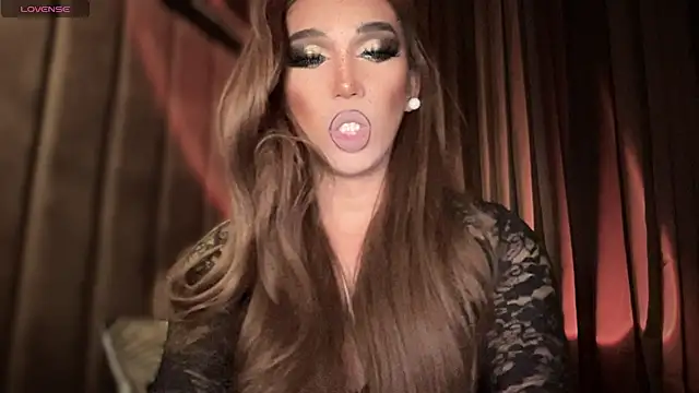 Snapshot of Lo_la_69 chatting on 25, 10, 2025 Lo la 69 online show from 25, 10, 2025