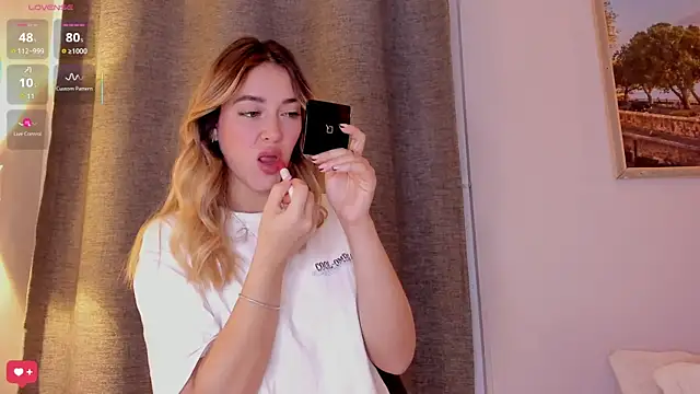 Snapshot of Assh_lee_ chatting on 4, 12, 2025 Assh lee online show from 4, 12, 2025