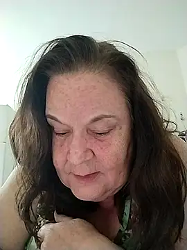 Yaya Mineira online show from 10, 10, 2025