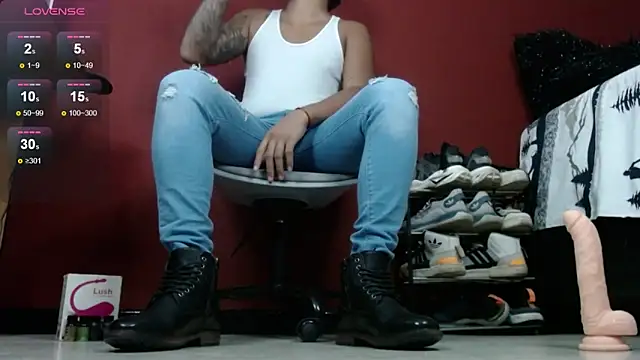 Snapshot of TomLover_12 chatting on 6, 12, 2024 TomLover 12 online show from 6, 12, 2024