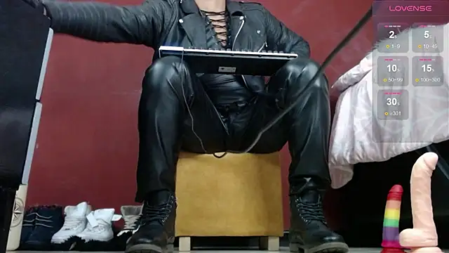 Snapshot of TomLover_12 chatting on 29, 1, 2025 TomLover 12 online show from 29, 1, 2025