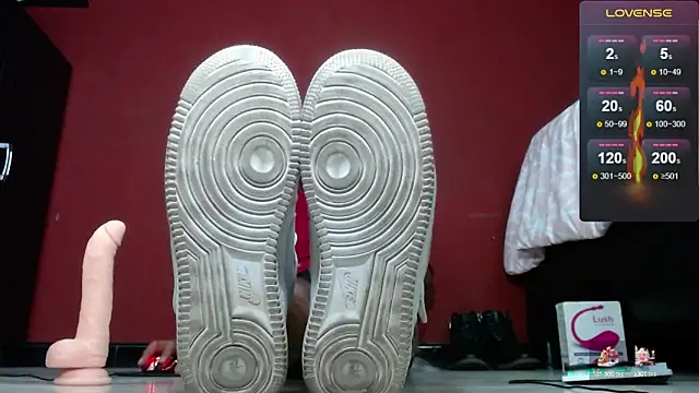 Snapshot of TomLover_12 chatting on 6, 2, 2025 TomLover 12 online show from 6, 2, 2025