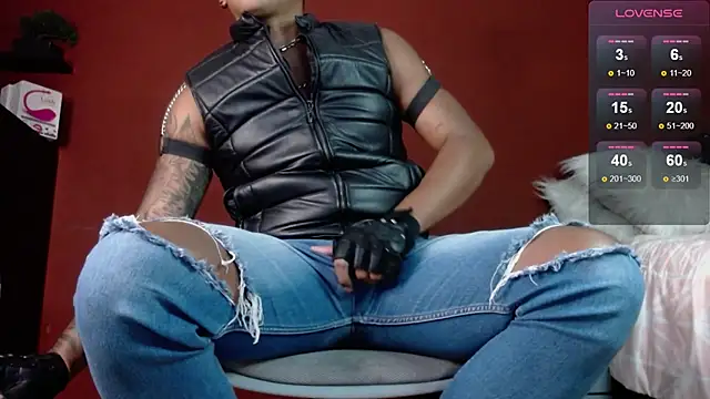 Snapshot of TomLover_12 chatting on 20, 3, 2025 TomLover 12 online show from 20, 3, 2025