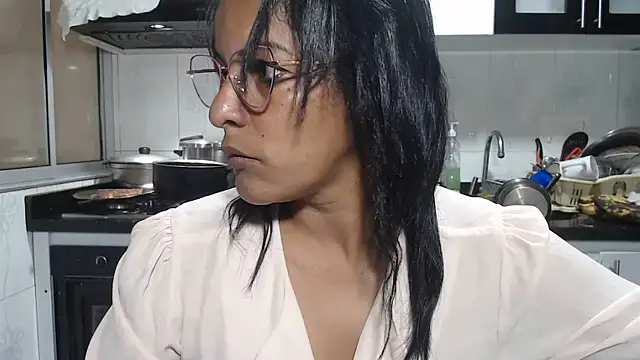 kateleyagrey online show from 6, 4, 2026