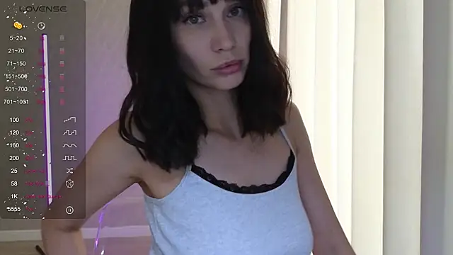 Alice Wonders online show from 16, 10, 2025