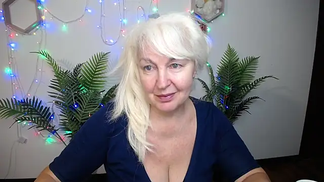 Snapshot of BlondyLeeBest chatting on 24, 3, 2026 BlondyLeeBest online show from 24, 3, 2026
