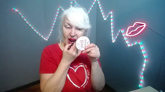 Snapshot of BlondyLeeBest chatting on 10, 4, 2026 BlondyLeeBest online show from 10, 4, 2026