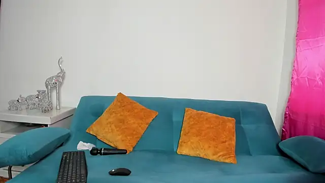 Victoria Jonness online show from 14, 12, 2025