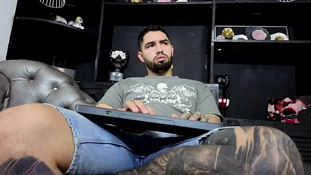 Snapshot of matteosantos chatting on 9, 2, 2026 matteosantos online show from 9, 2, 2026