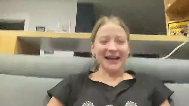 CharmingSarah online show from 9, 12, 2024