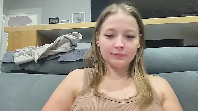 CharmingSarah online show from 25, 10, 2025