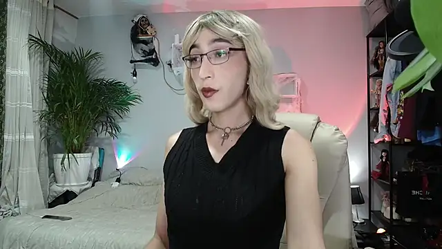 Snapshot of NicoleCortez chatting on 26, 10, 2025 NicoleCortez online show from 26, 10, 2025