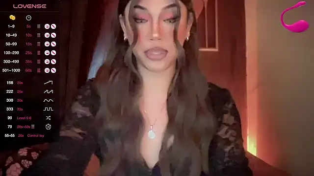 Snapshot of madam_agnes1 chatting on 21, 10, 2025 madam agnes1 online show from 21, 10, 2025