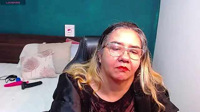 scaelettdubois online show from 27, 2, 2025