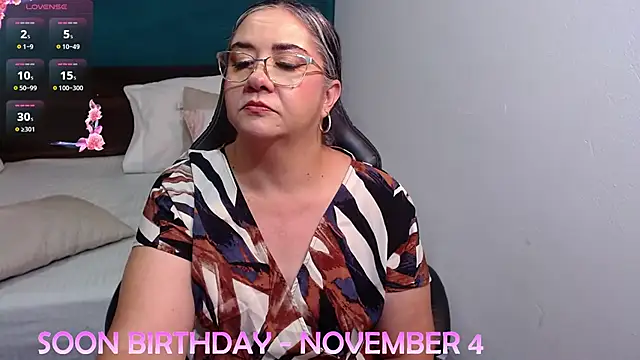 scaelettdubois online show from 5, 11, 2025