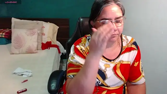 Snapshot of scaelettdubois chatting on 29, 6, 2026 scaelettdubois online show from 29, 6, 2026
