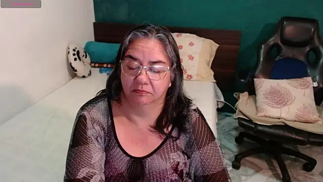 Snapshot of scaelettdubois chatting on 14, 7, 2026 scaelettdubois online show from 14, 7, 2026