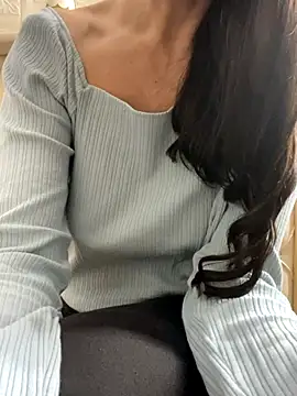 SHARONRodrig online show from 2, 12, 2025