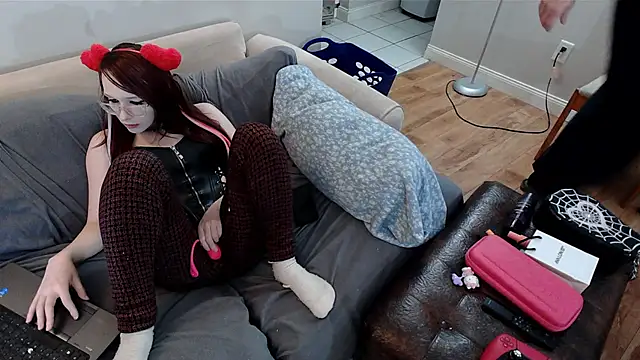 EmoDream1998 online show from 14, 2, 2025