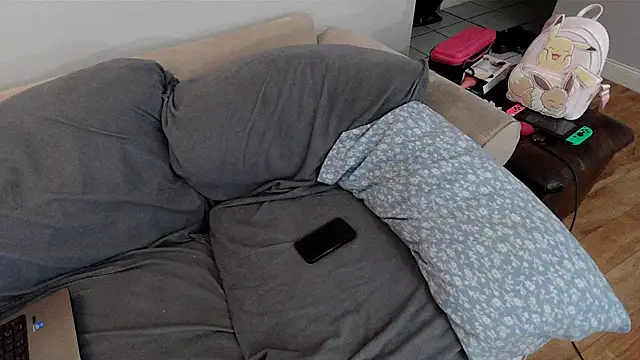 EmoDream1998 online show from 12, 3, 2025