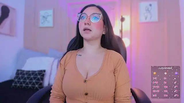 lucy neil online show from 19, 2, 2026