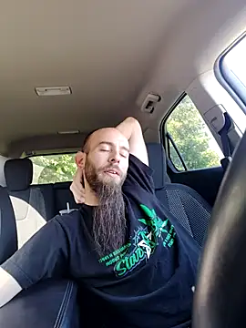 Snapshot of JohnnyFaster chatting on 14, 9, 2025 JohnnyFaster online show from 14, 9, 2025