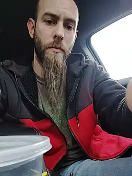 Snapshot of JohnnyFaster chatting on 4, 4, 2026 JohnnyFaster online show from 4, 4, 2026