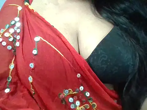 Snapshot of Roopshikha39 chatting on 8, 10, 2025 Roopshikha39 online show from 8, 10, 2025