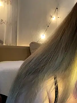 Lady  Maria online show from 11, 11, 2025