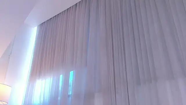 Snapshot of Emma_Torres__ chatting on 10, 7, 2026 Emma Torres online show from 10, 7, 2026
