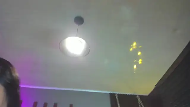 Snapshot of annie_barozzi chatting on 19, 11, 2025 annie barozzi online show from 19, 11, 2025