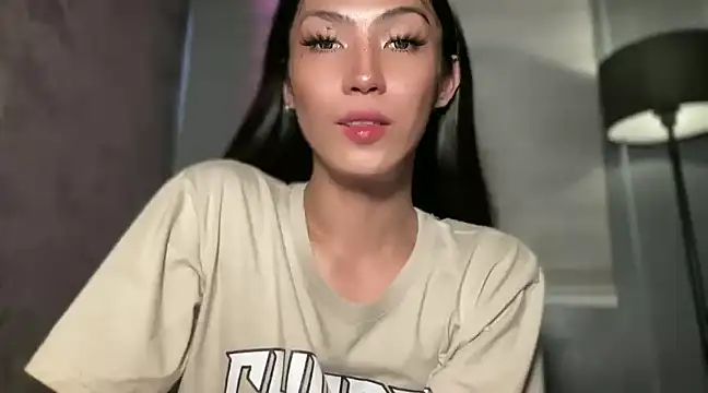 Snapshot of Bella_Gordon chatting on 14, 12, 2024 Bella Gordon online show from 14, 12, 2024