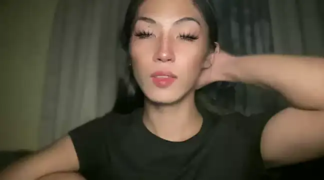 Snapshot of Bella_Gordon chatting on 22, 12, 2024 Bella Gordon online show from 22, 12, 2024