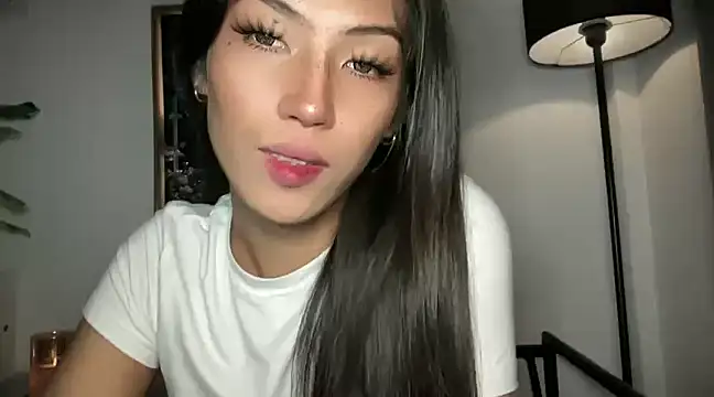 Snapshot of Bella_Gordon chatting on 11, 2, 2025 Bella Gordon online show from 11, 2, 2025