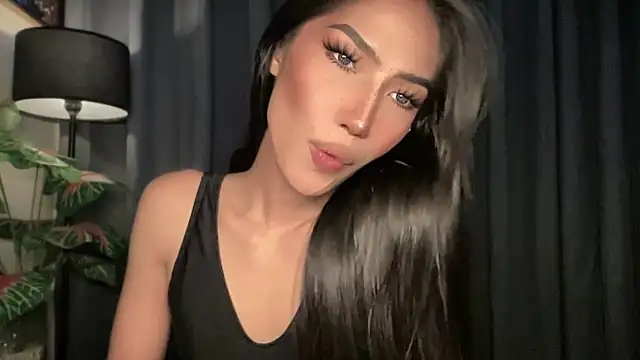 Snapshot of Bella_Gordon chatting on 11, 9, 2025 Bella Gordon online show from 11, 9, 2025