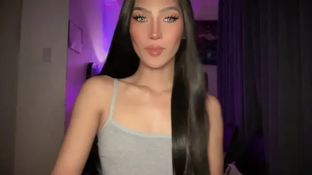 Snapshot of Bella_Gordon chatting on 7, 10, 2025 Bella Gordon online show from 7, 10, 2025