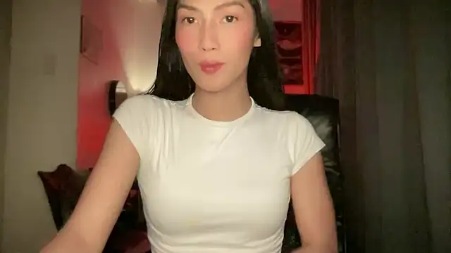 Snapshot of Bella_Gordon chatting on 13, 10, 2025 Bella Gordon online show from 13, 10, 2025