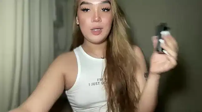 Snapshot of MissCataleyaxxx chatting on 21, 12, 2024 MissCataleyaxxx online show from 21, 12, 2024