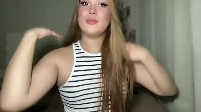 Snapshot of MissCataleyaxxx chatting on 7, 1, 2025 MissCataleyaxxx online show from 7, 1, 2025