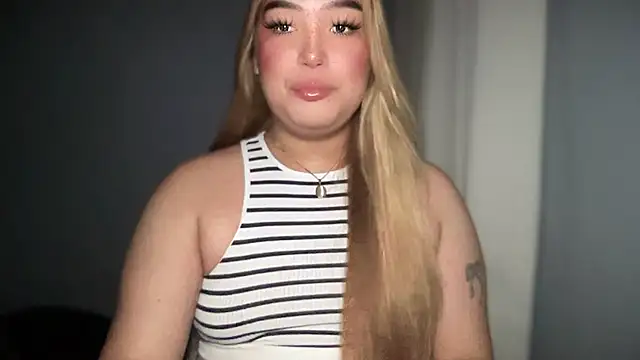 Snapshot of MissCataleyaxxx chatting on 14, 10, 2025 MissCataleyaxxx online show from 14, 10, 2025