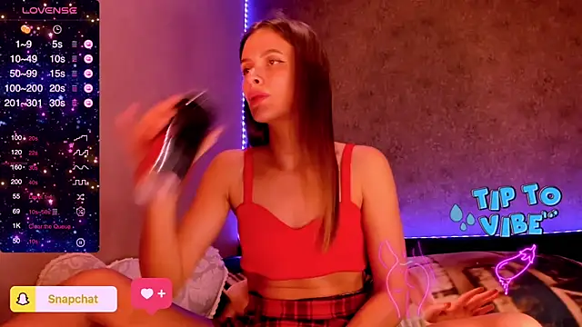 Snapshot of madina_taher chatting on 16, 12, 2024 madina taher online show from 16, 12, 2024