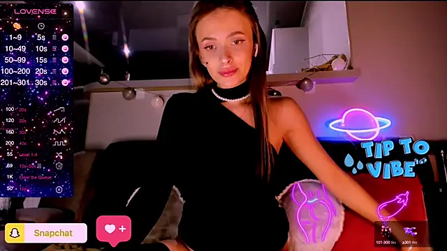 Snapshot of madina_taher chatting on 10, 2, 2025 madina taher online show from 10, 2, 2025