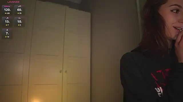 -JuicyMolly- online show from 15, 3, 2026