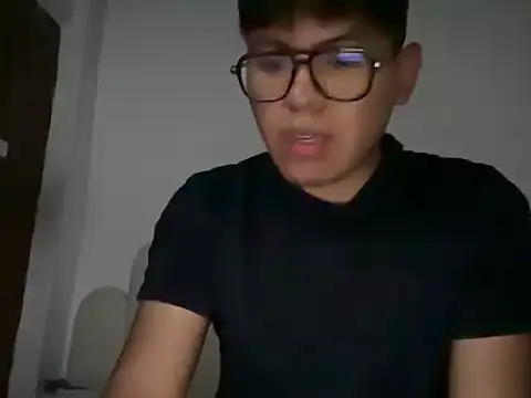 Snapshot of sweetxnico chatting on 4, 10, 2025 sweetxnico online show from 4, 10, 2025