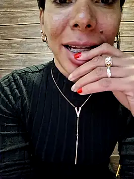 Doll Loren online show from 8, 9, 2025