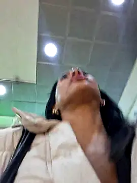 Doll Loren online show from 18, 10, 2025