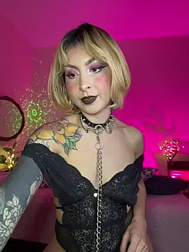 Snapshot of Cinamoonn chatting on 10, 3, 2026 Cinamoonn online show from 10, 3, 2026