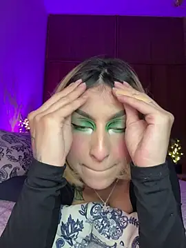 Snapshot of Cinamoonn chatting on 11, 3, 2026 Cinamoonn online show from 11, 3, 2026