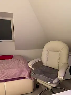 German Milf online show from 4, 3, 2026